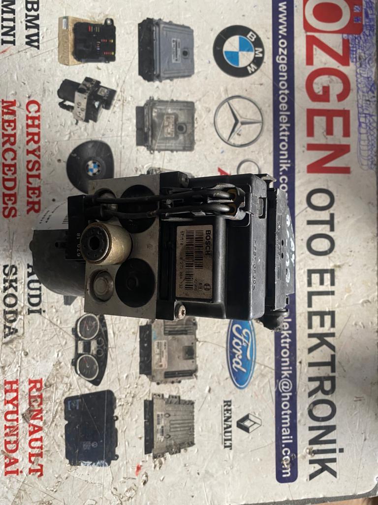 VW PASSAT AUDİ A4 ABS POMPA BEYNİ 0273004132 0265216411 8E0614111